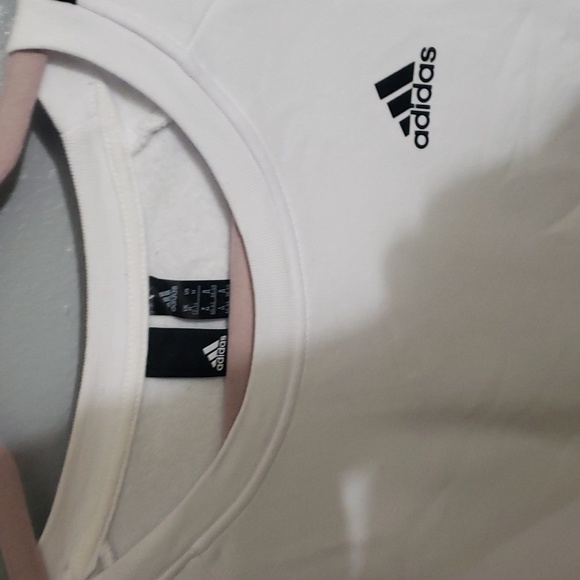 Adidas sweater size M wore only a few times - Picture 4 of 7